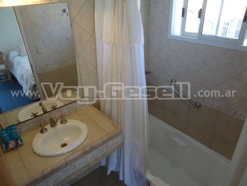 Alquilo Hostería Hostería Conti en Villa Gesell zona  a 400 Mts de la Playa