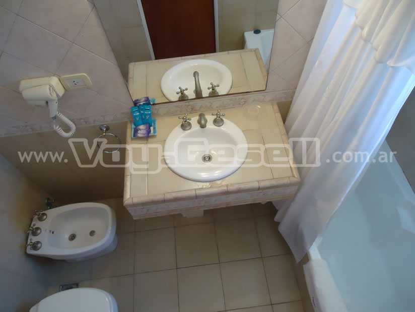 Alquilo Hostería Hostería Conti en Villa Gesell zona  a 400 Mts de la Playa