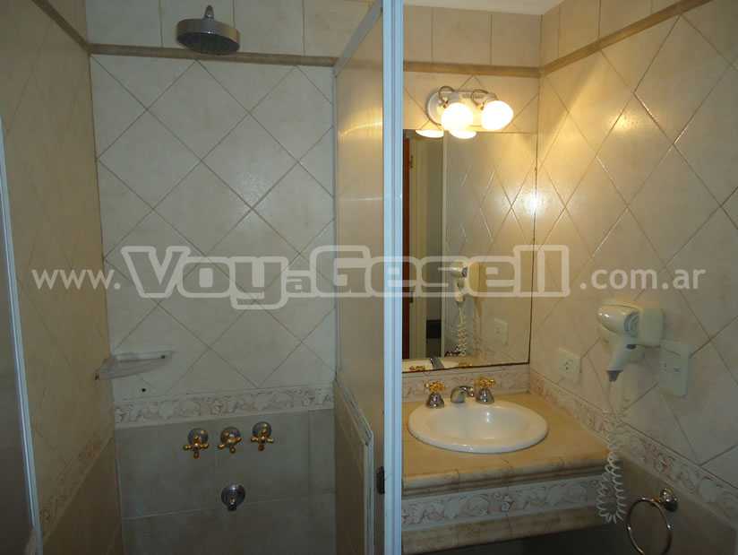 Alquilo Hostería Hostería Conti en Villa Gesell zona  a 400 Mts de la Playa