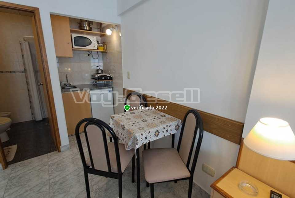 Alquilo Apart Hotel Cote Dor Express en Villa Gesell zona  a 100 Mts de la Playa