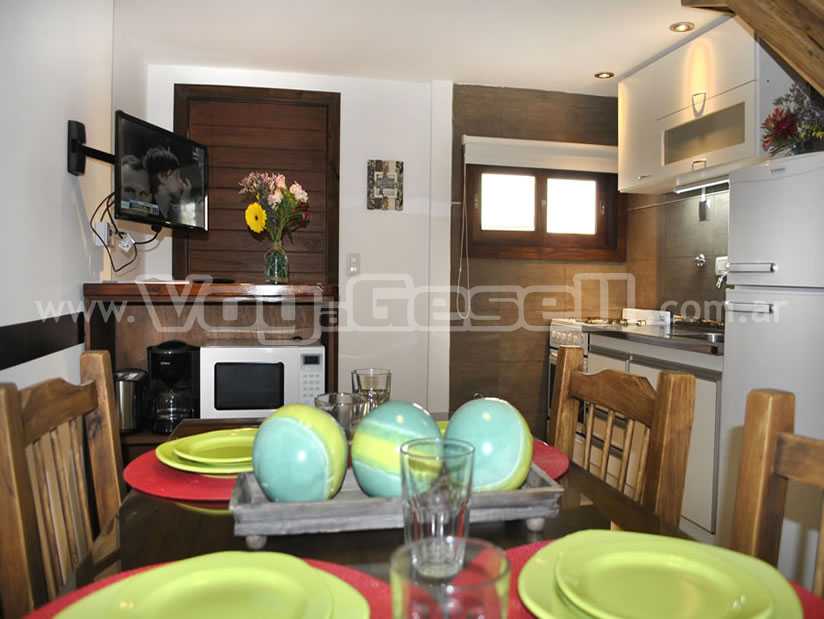 Alquilo Departamentos Dos Mares en Villa Gesell zona  a 100 Mts de la Playa