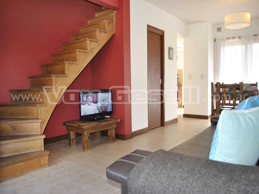 Alquilo Departamentos Dos Mares en Villa Gesell zona  a 100 Mts de la Playa