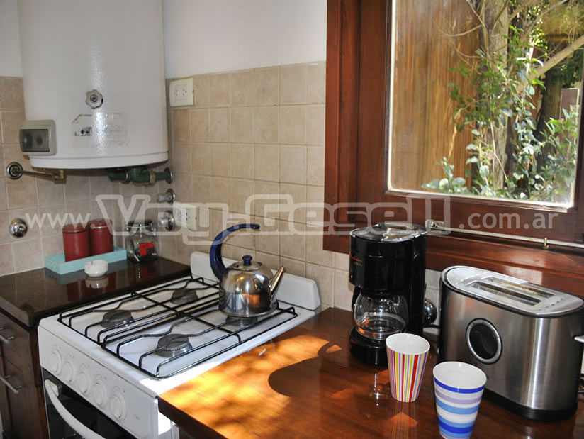 Alquilo Departamentos Dos Mares en Villa Gesell zona  a 100 Mts de la Playa