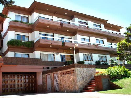 Edificio Eros: Departamentos en Villa Gesell zona Centro Comercial