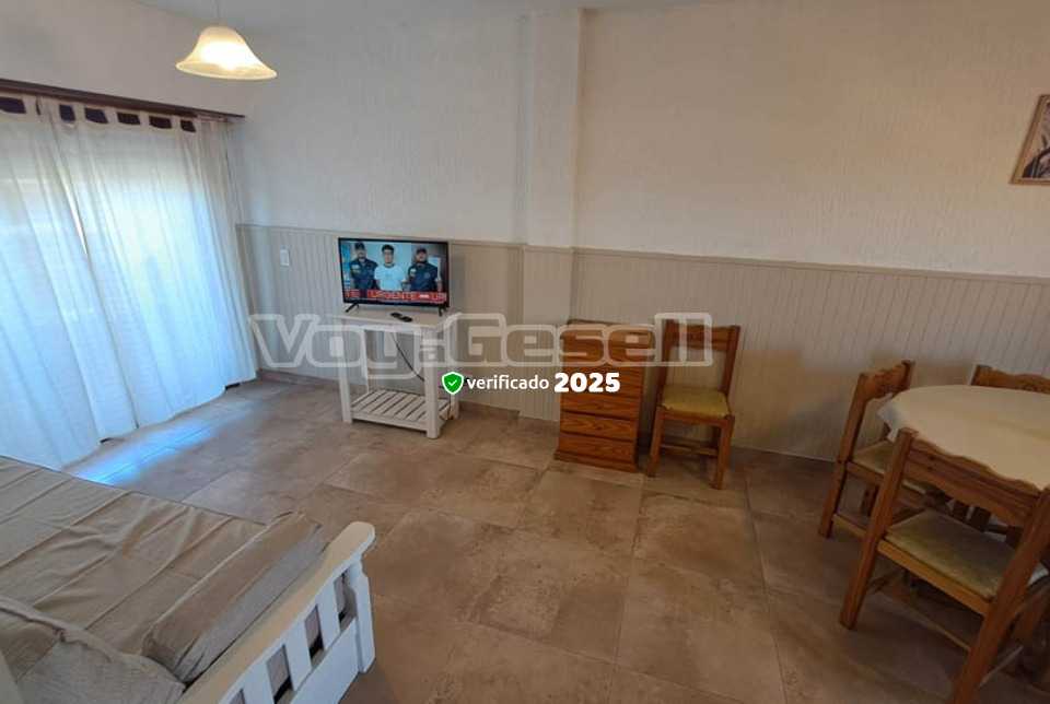 Alquilo Departamentos Edificio Eros en Villa Gesell zona  a 100 Mts de la Playa