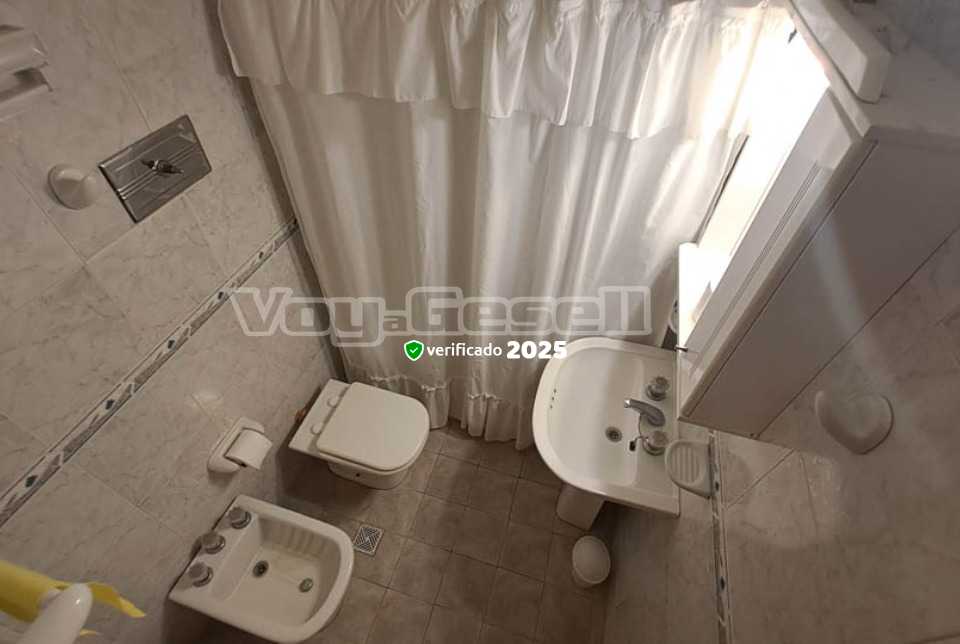 Alquilo Departamentos Edificio Eros en Villa Gesell zona  a 100 Mts de la Playa