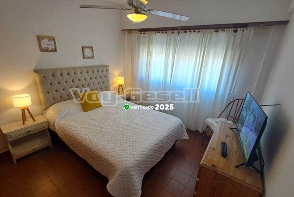 Alquilo Departamentos Edificio Eros en Villa Gesell zona  a 100 Mts de la Playa