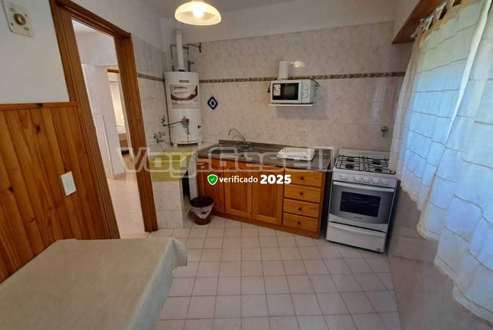 Alquilo Departamentos Edificio Eros en Villa Gesell zona  a 100 Mts de la Playa