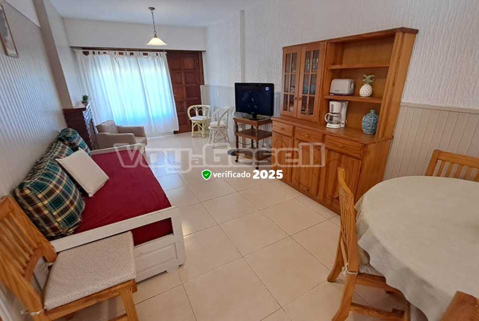 Alquilo Departamentos Edificio Eros en Villa Gesell zona  a 100 Mts de la Playa
