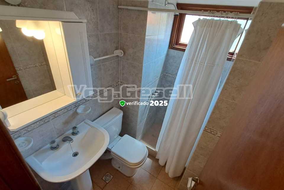 Alquilo Departamentos Edificio Eros en Villa Gesell zona  a 100 Mts de la Playa