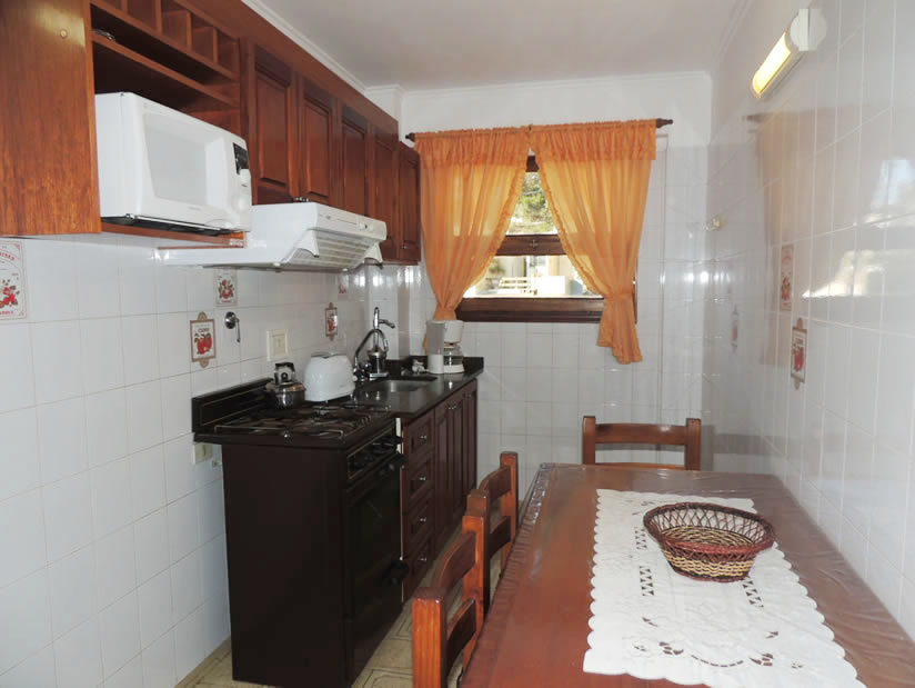 Alquilo Departamentos Edificio Lujan 1 en Villa Gesell zona  a 200 Mts de la Playa 