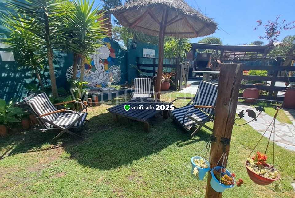 Alquilo Complejo de Duplex En Esta tierra en Villa Gesell zona  a 120 Mts de la Playa 