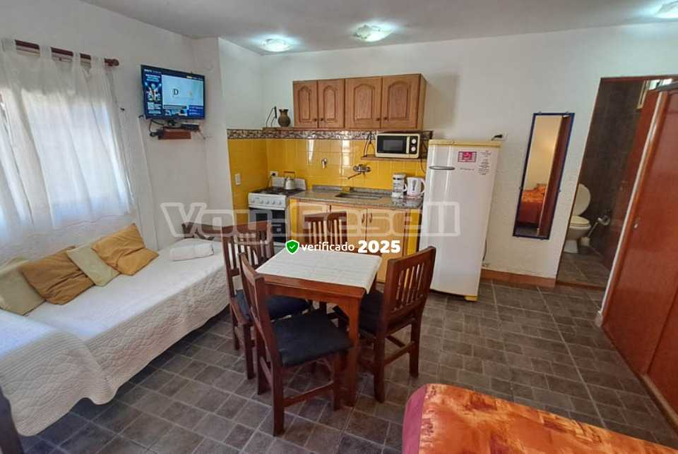 Alquilo Complejo de Duplex En Esta tierra en Villa Gesell zona  a 120 Mts de la Playa 