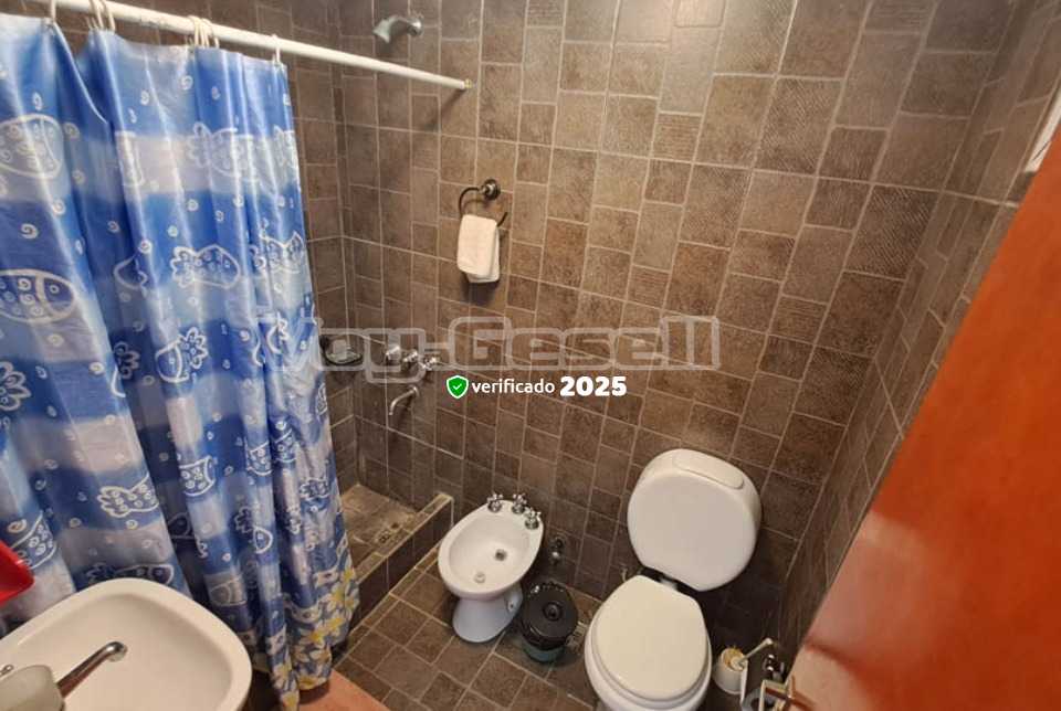 Alquilo Complejo de Duplex En Esta tierra en Villa Gesell zona  a 120 Mts de la Playa