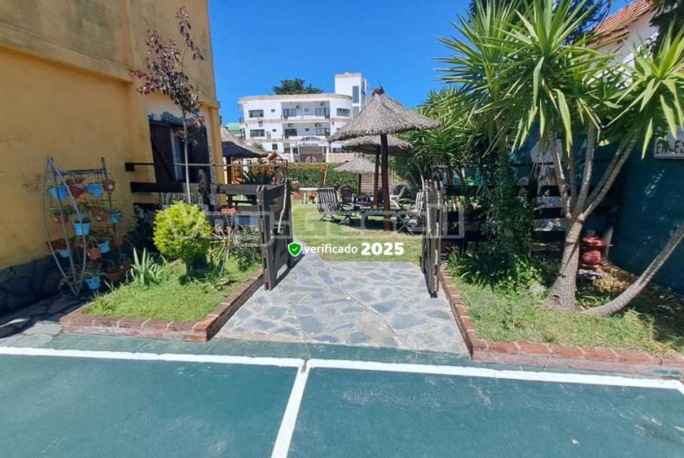 Alquilo Complejo de Duplex En Esta tierra en Villa Gesell zona  a 120 Mts de la Playa 