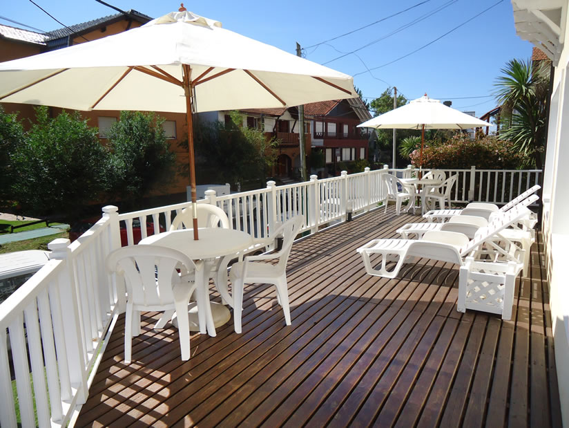 Alquilo Hotel Esturion Village en Villa Gesell zona  a 200 Mts de la Playa 