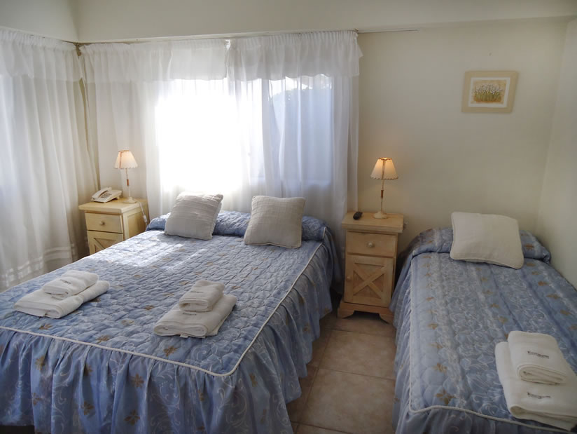 Alquilo Hotel Esturion Village en Villa Gesell zona  a 200 Mts de la Playa