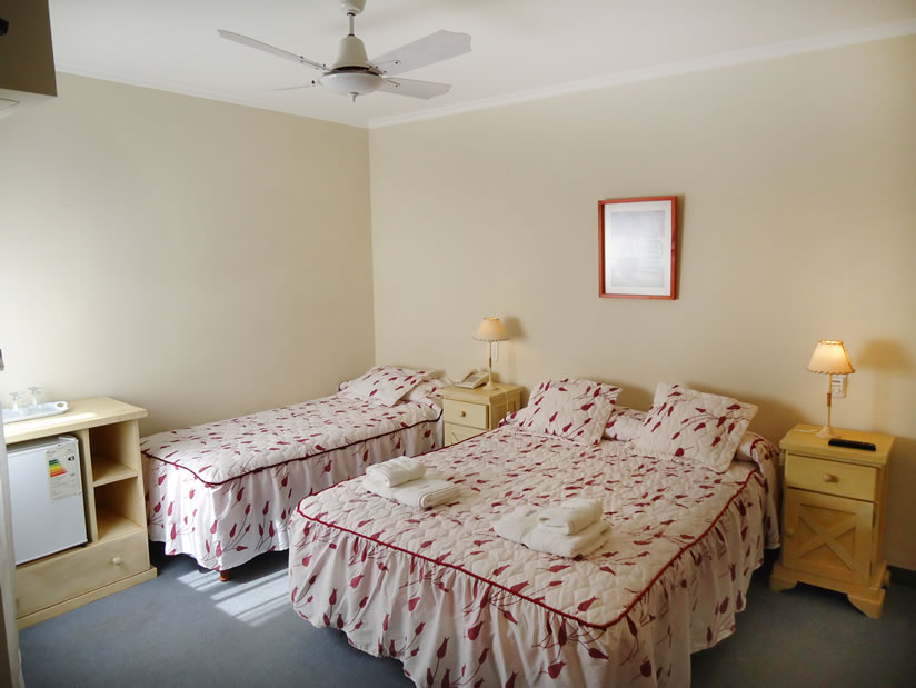 Alquilo Hotel Esturion Village en Villa Gesell zona  a 200 Mts de la Playa