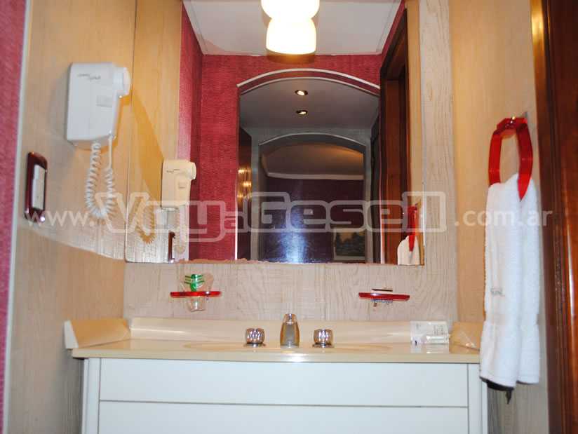 Alquilo Hotel Gran International en Villa Gesell zona  a 100 Mts de la Playa