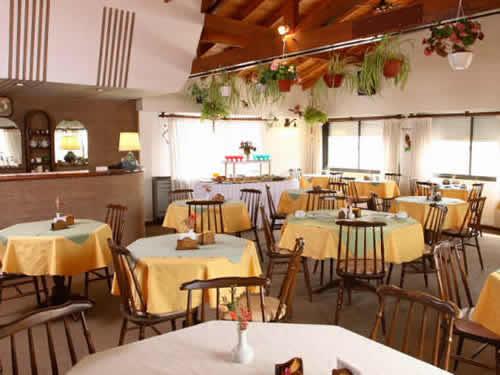 Alquilo Hotel Massa en Villa Gesell zona  a 100 Mts de la Playa 