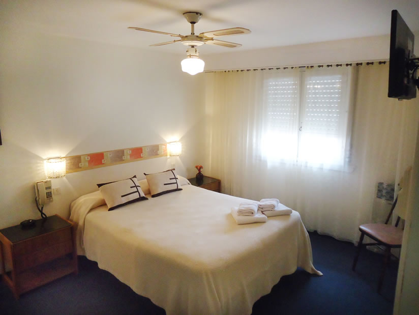 Alquilo Hotel Massa en Villa Gesell zona  a 100 Mts de la Playa