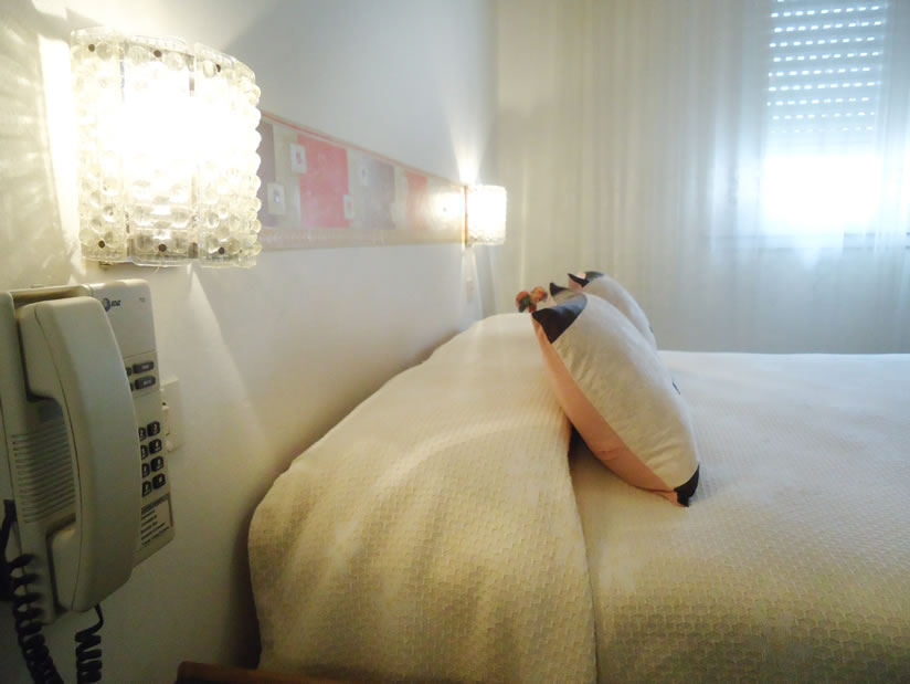 Alquilo Hotel Massa en Villa Gesell zona  a 100 Mts de la Playa