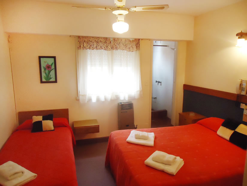 Alquilo Hotel Massa en Villa Gesell zona  a 100 Mts de la Playa