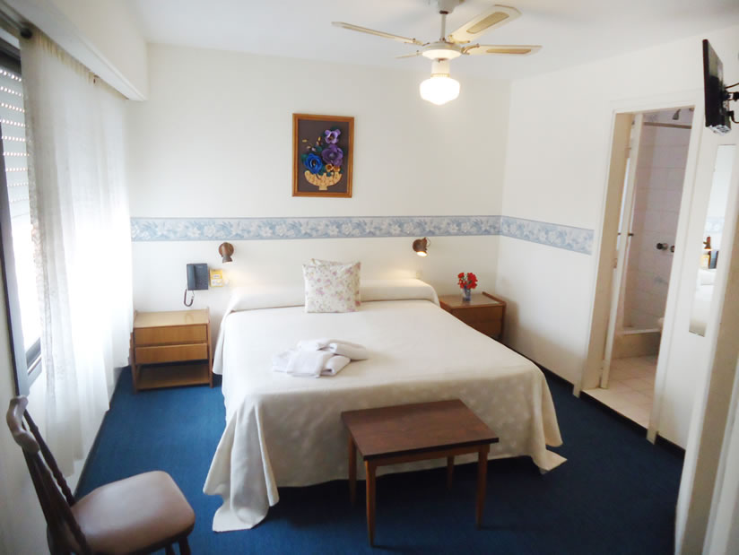 Alquilo Hotel Massa en Villa Gesell zona  a 100 Mts de la Playa