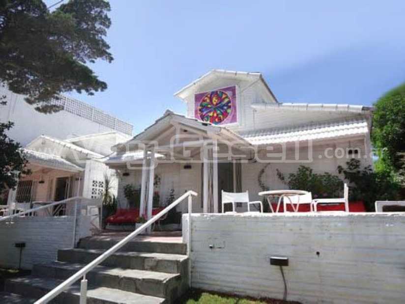 Inti - Huasi: Hotel en Villa Gesell zona Barrio Norte