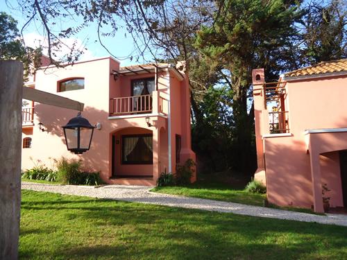 Alquilo Complejo de Cabañas La Aguada en Villa Gesell zona  a 170 Mts de la Playa