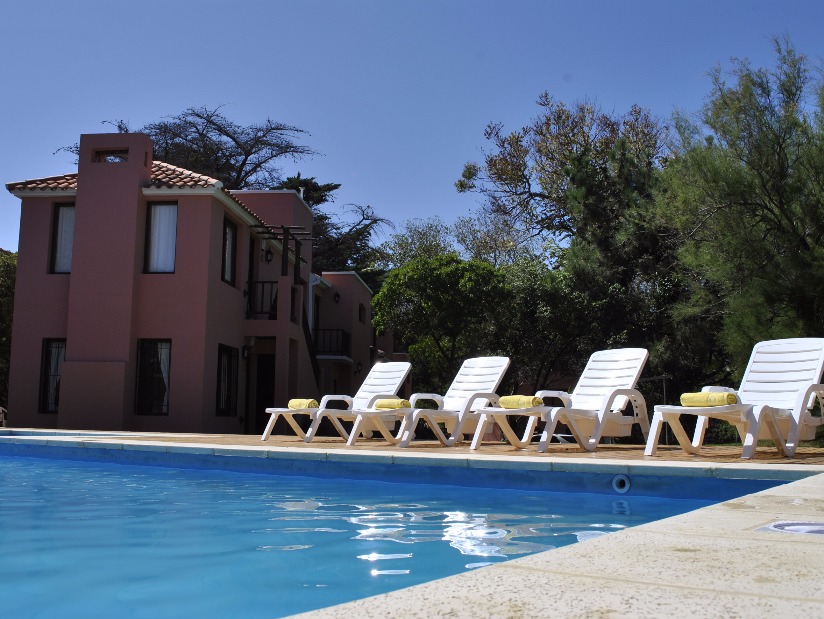 Alquilo Complejo de Cabañas La Aguada en Villa Gesell zona  a 170 Mts de la Playa 