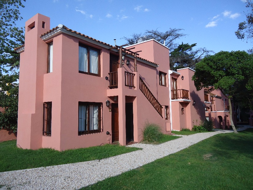 Alquilo Complejo de Cabañas La Aguada en Villa Gesell zona  a 170 Mts de la Playa 