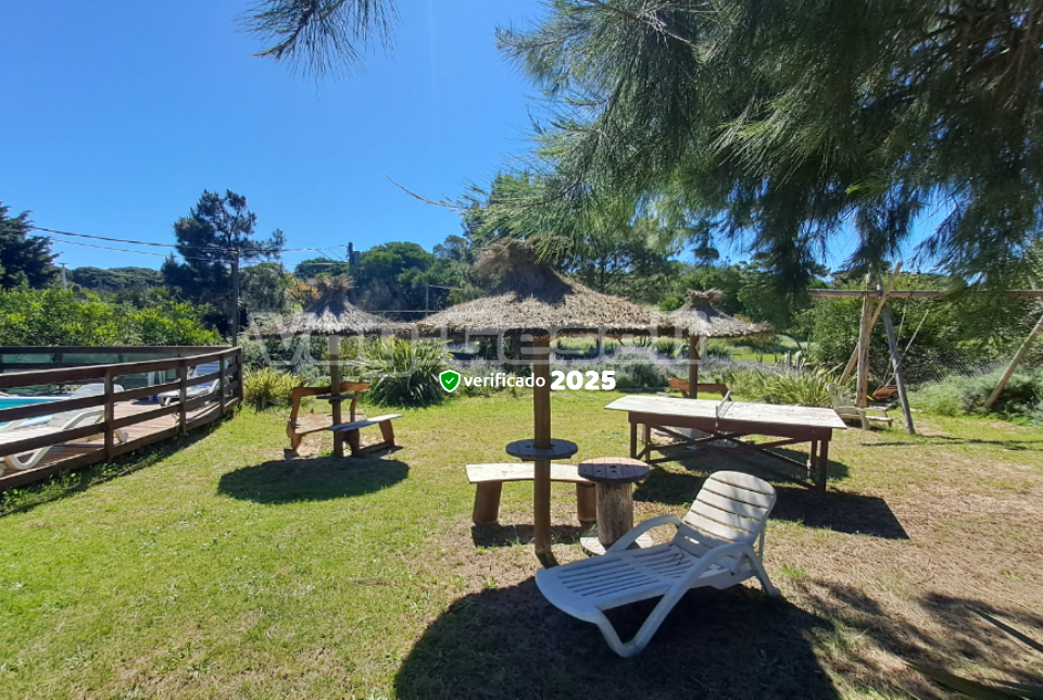 Alquilo Complejo de Cabañas La Casita de Lani en Villa Gesell zona  a 200 Mts de la Playa