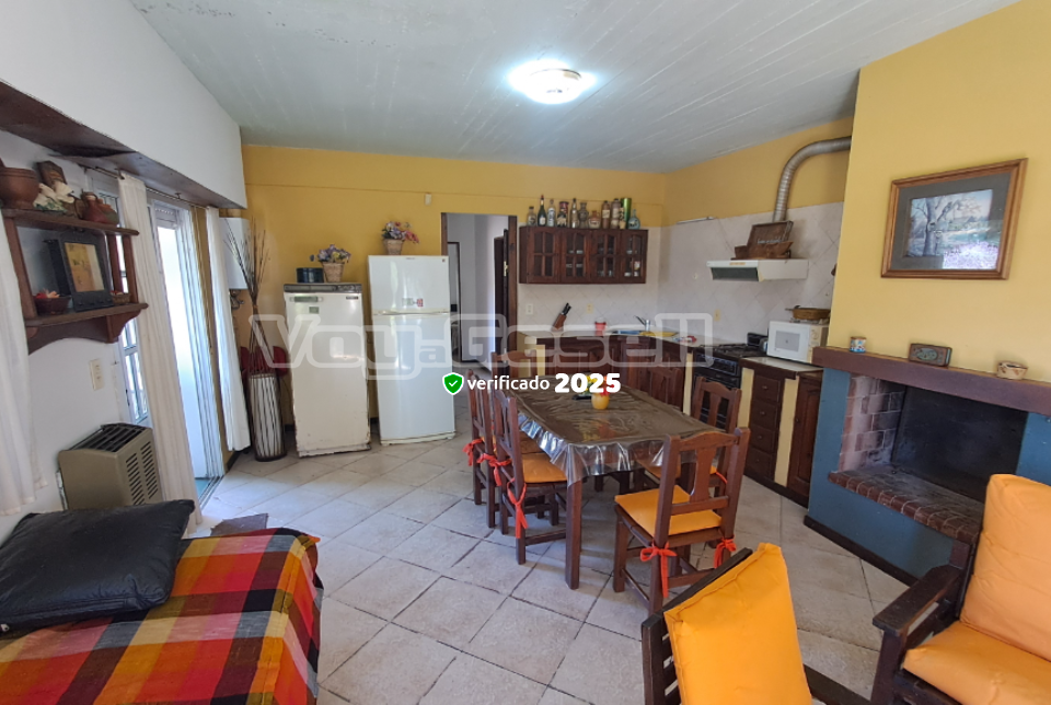 Alquilo Complejo de Cabañas La Casita de Lani en Villa Gesell zona  a 200 Mts de la Playa Unidad 3 ambientes