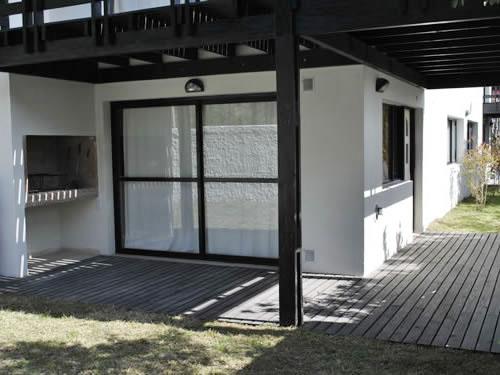 Alquilo Departamentos Los Paraisos en Villa Gesell zona  a 500 Mts de la Playa