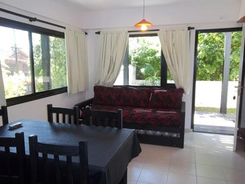 Alquilo Departamentos Los Paraisos en Villa Gesell zona  a 500 Mts de la Playa 