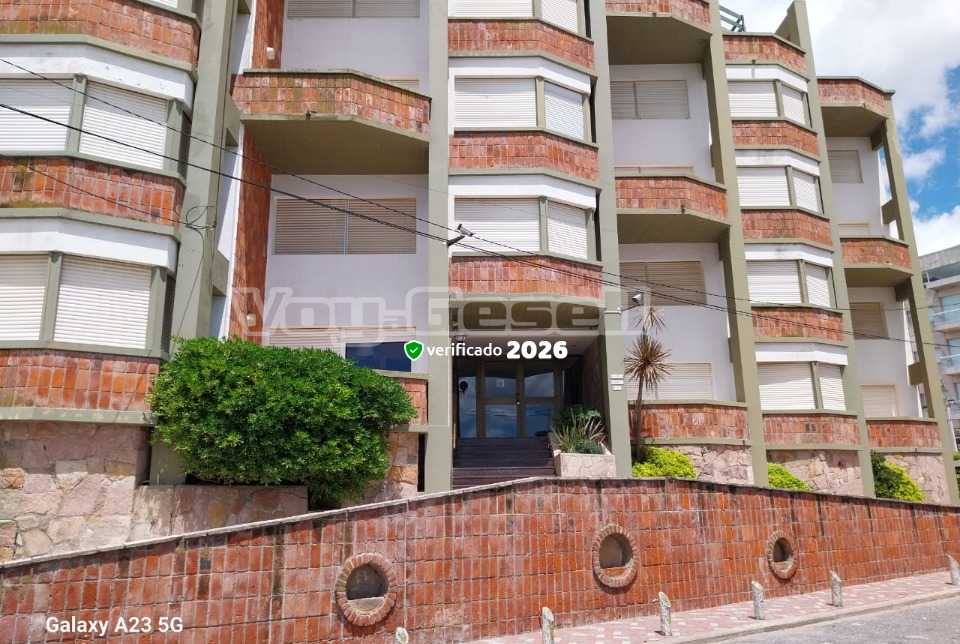 Alquilo Departamentos Marbella Playa en Villa Gesell zona  a 20 mts de la Playa Frente por paseo 103 bis