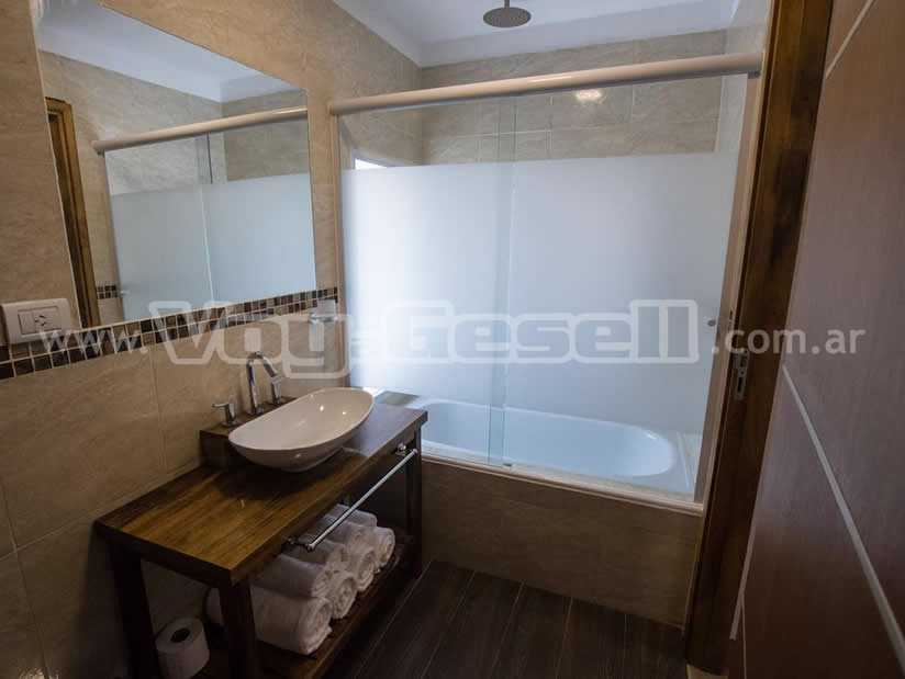 Alquilo Hotel Mis Soles en Villa Gesell zona  a 50 mts de la Playa