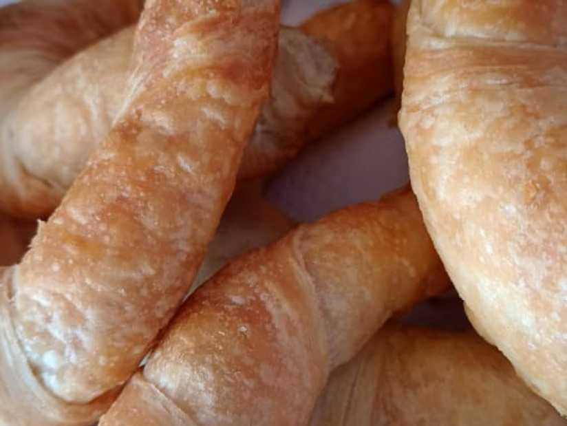 Alquilo Hotel Mis Soles en Villa Gesell zona  a 50 mts de la Playa