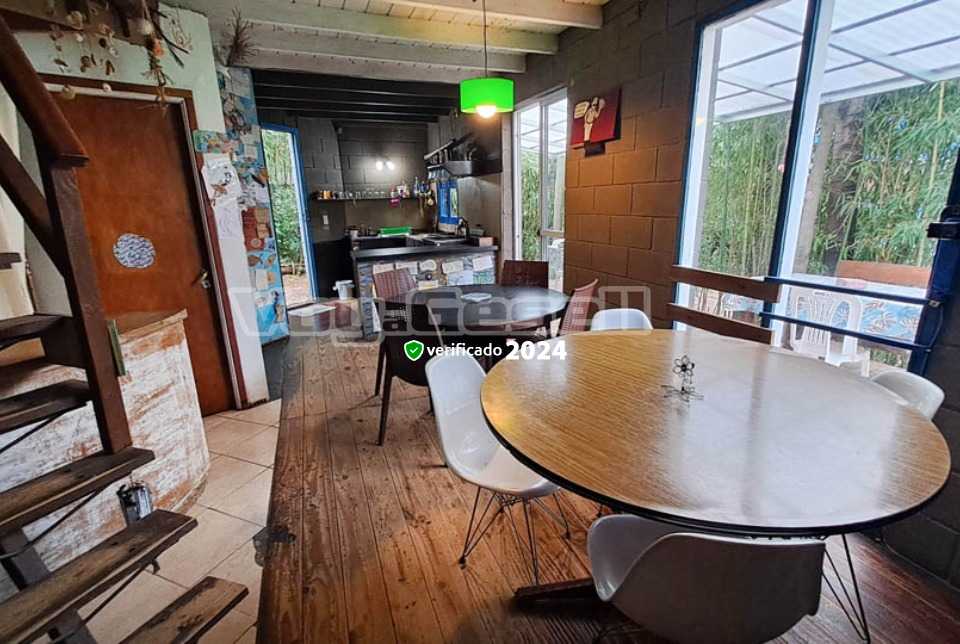 Alquilo Hostel Refugio del Sol en Mar Azul zona  a 700 Mts de la Playa