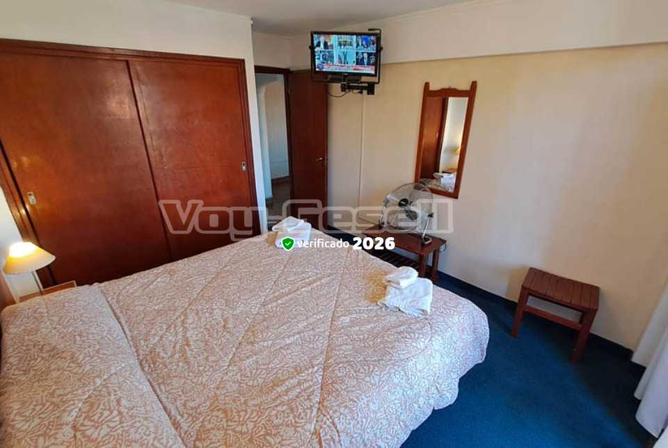 Alquilo Departamentos con Servicios Rosas Rojas en Villa Gesell zona  a 200 Mts de la Playa 