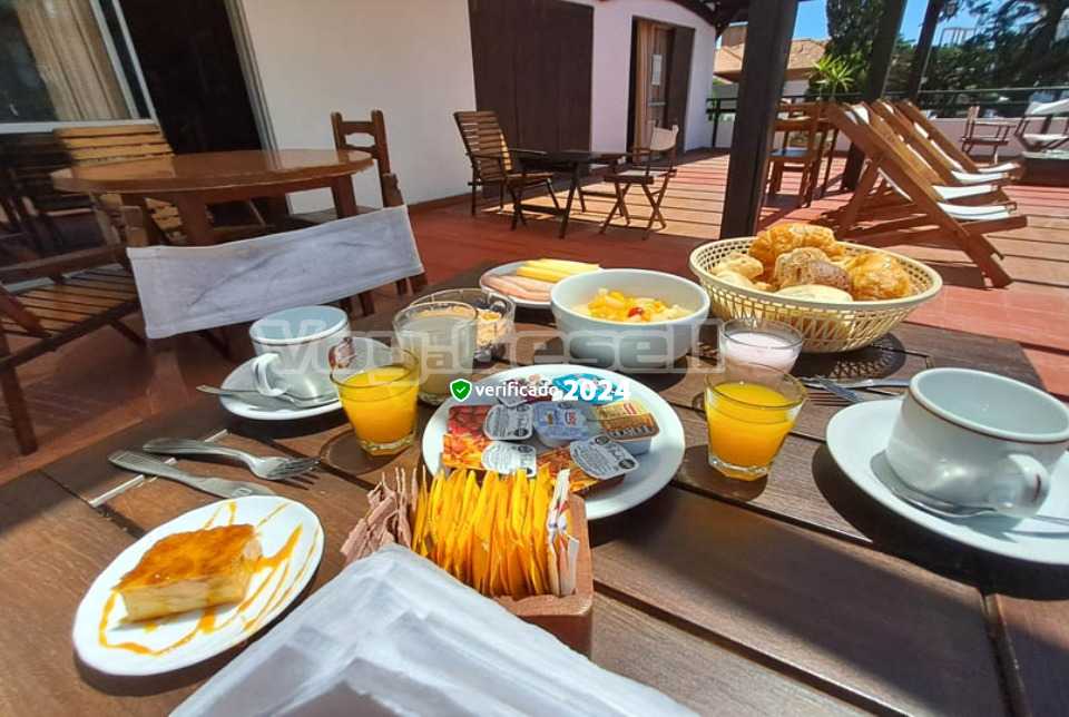 Alquilo Hotel Santa Barbara en Villa Gesell zona  a 100 mts de la Playa