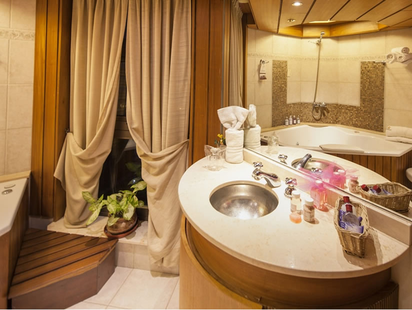 Alquilo Hostería Tequendama Spa & Resort en Villa Gesell zona  a 100 mts de la Playa 