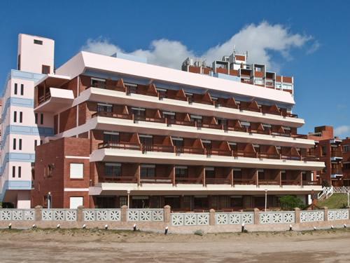 Alquilo Apart Hotel Terrazas Playa en Villa Gesell zona  a 10 Mts de la Playa 