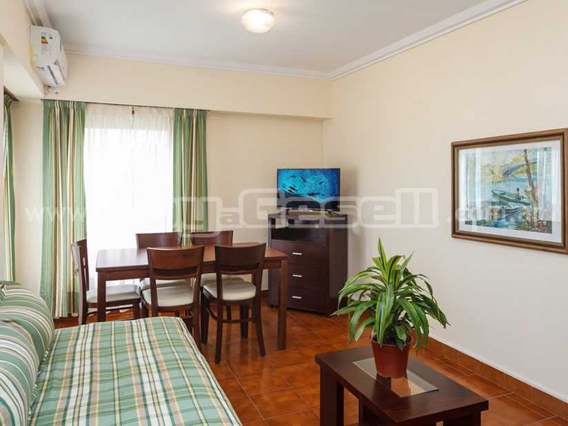 Alquilo Apart Hotel Terrazas Playa en Villa Gesell zona  a 10 Mts de la Playa
