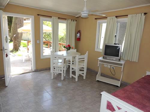 Alquilo Apart Hotel Villa Maya en Villa Gesell zona  a 200 Mts de la Playa