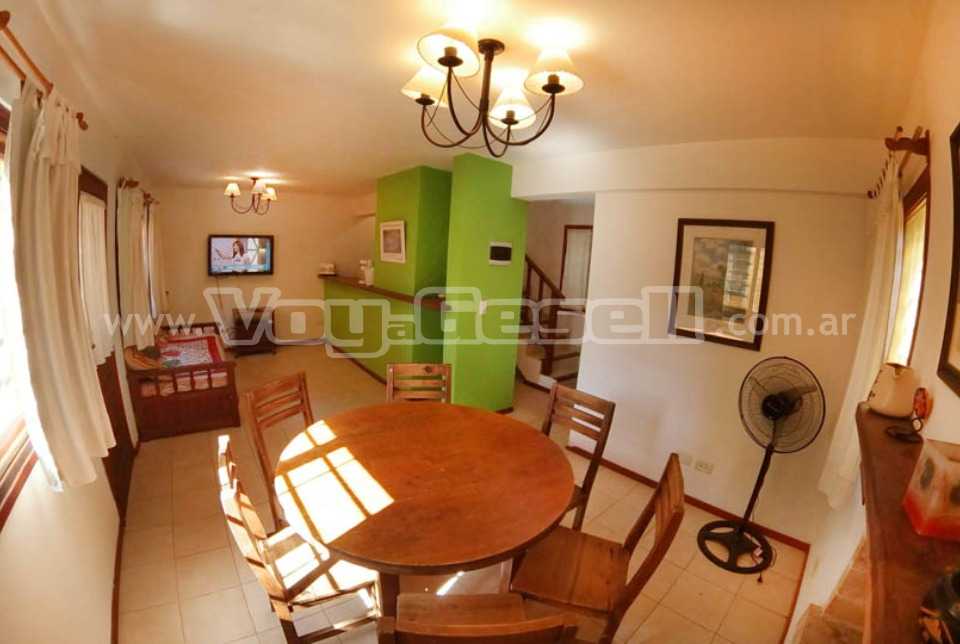 Alquilo Complejo de Cabañas Villa Olimpia en Villa Gesell zona  a 80 Mts de la Playa