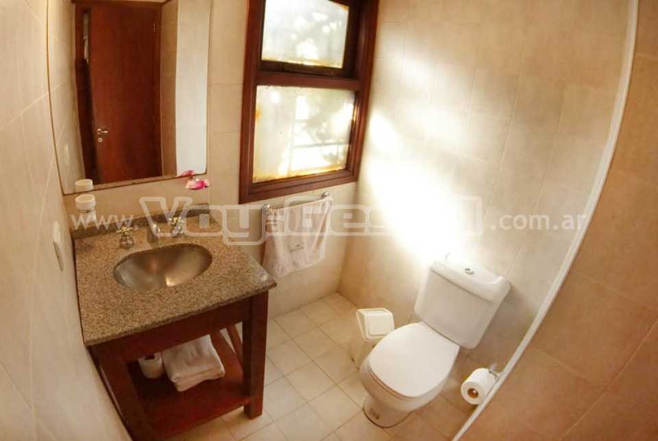 Alquilo Complejo de Cabañas Villa Olimpia en Villa Gesell zona  a 80 Mts de la Playa