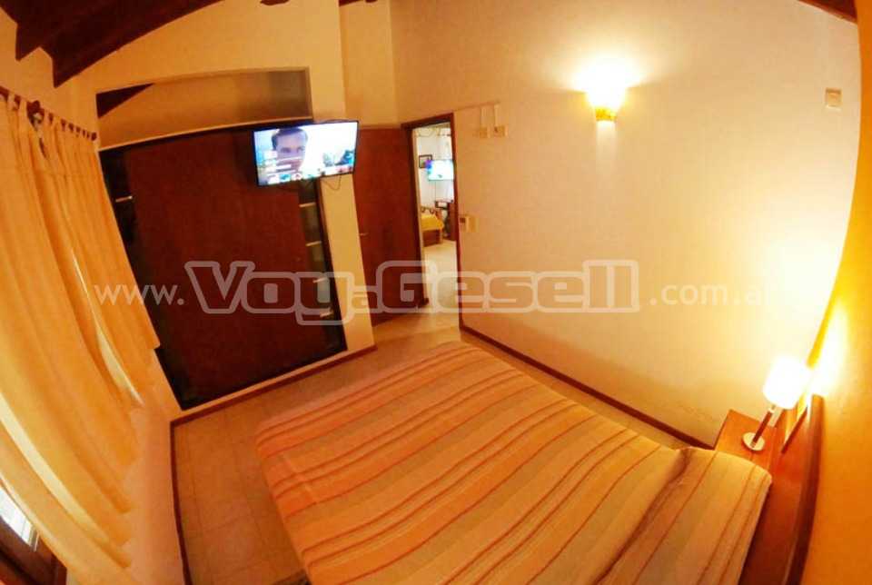 Alquilo Complejo de Cabañas Villa Olimpia en Villa Gesell zona  a 80 Mts de la Playa