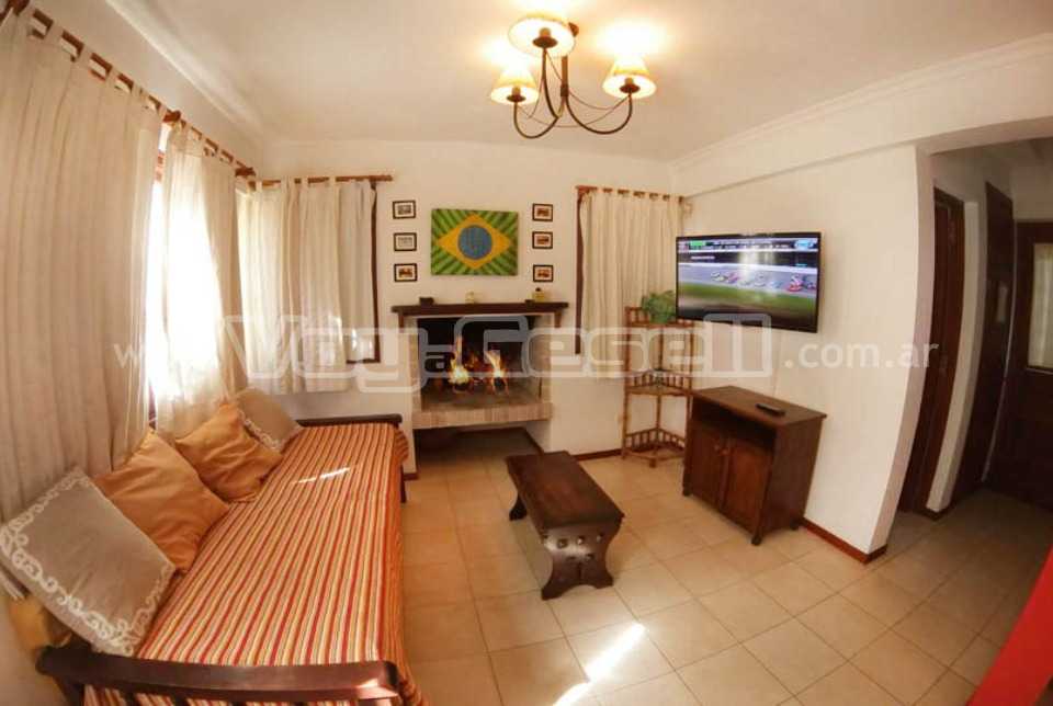 Alquilo Complejo de Cabañas Villa Olimpia en Villa Gesell zona  a 80 Mts de la Playa